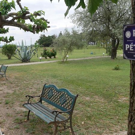 Apartmán Mas Maurane - Le Bougainvillier Aux Portes D'Arles Tarascon Exteriér fotografie
